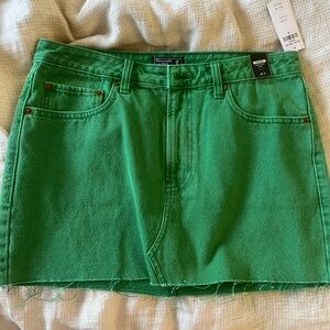 NWT Abercrombie and Fitch Kelly Green Micro Mini  Denim Mini Skirt Size 28/6